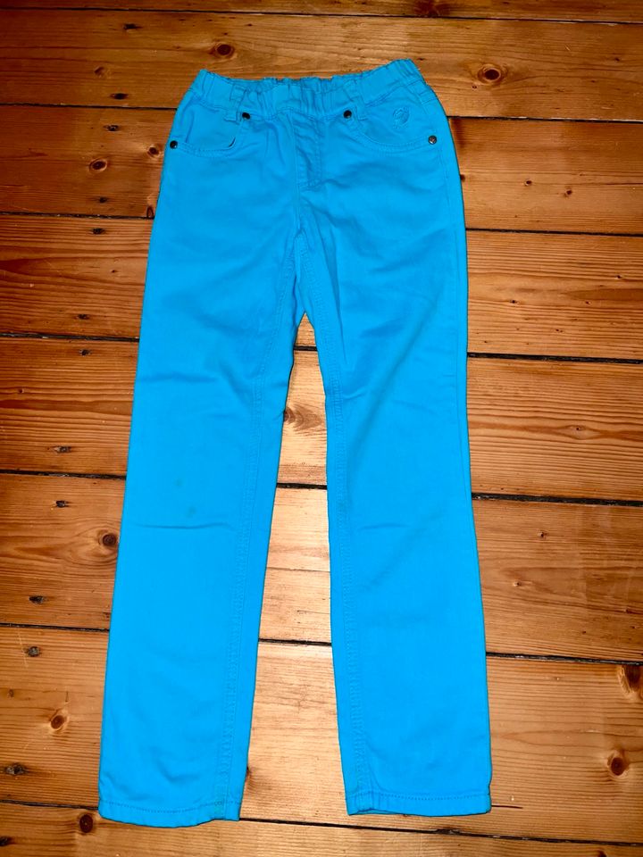 Jeans Hosen Outdoorhosen Jako-o Villervalla S.Oliver Gr. 134, ab in Kastellaun