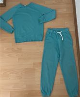 H&M 2 Teiliges set Sweatshirt und Hose gr.140 Bayern - Mühldorf a.Inn Vorschau