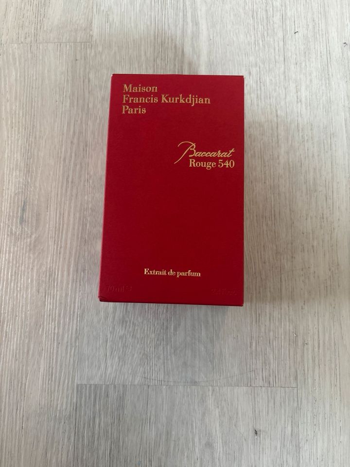 Baccarat rouge Karton (leer, kein Inhalt) in Büsingen am Hochrhein