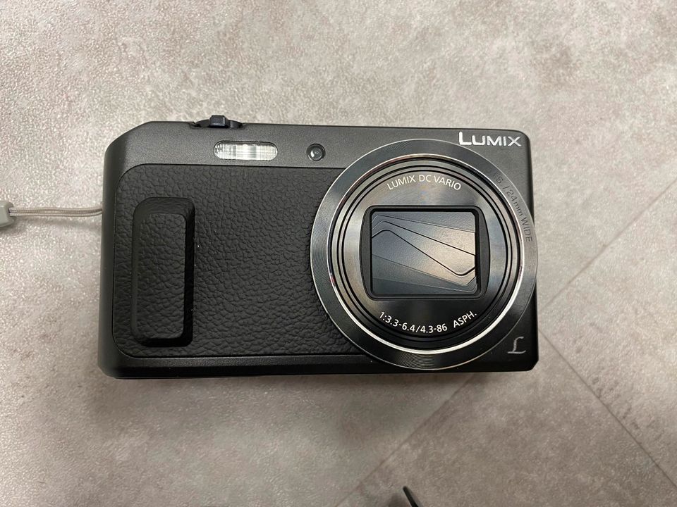 Defekt - 2x Panasonic Lumix TZ 58 Digitalkamera mit Zubehör in Gießen