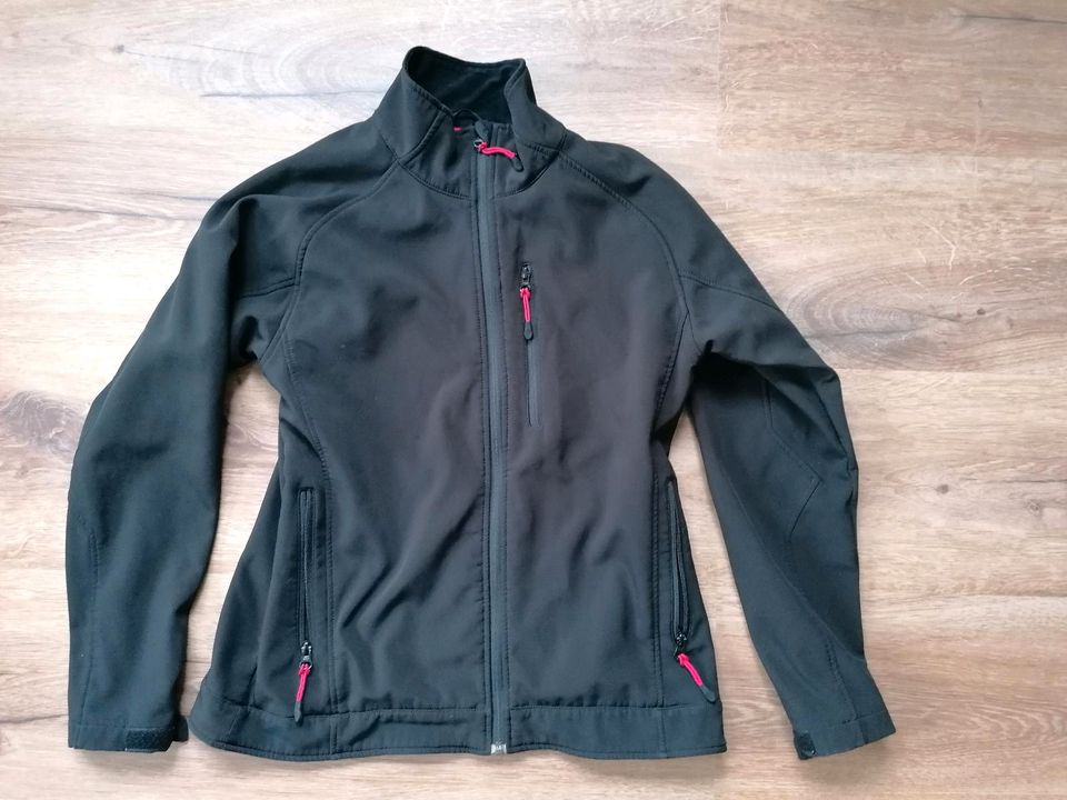 Engelbert Strauss Softshell Jacke in Sünching