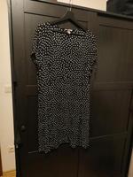 Kleid von h&m schwarz mit weißen Punkten Gr. 52 Rheinland-Pfalz - Wittlich Vorschau