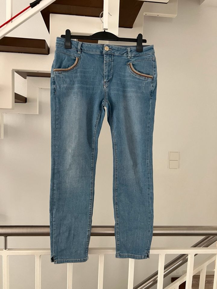 MOS Mosh Jeans wie neu 32 blau 42 in Heilbronn