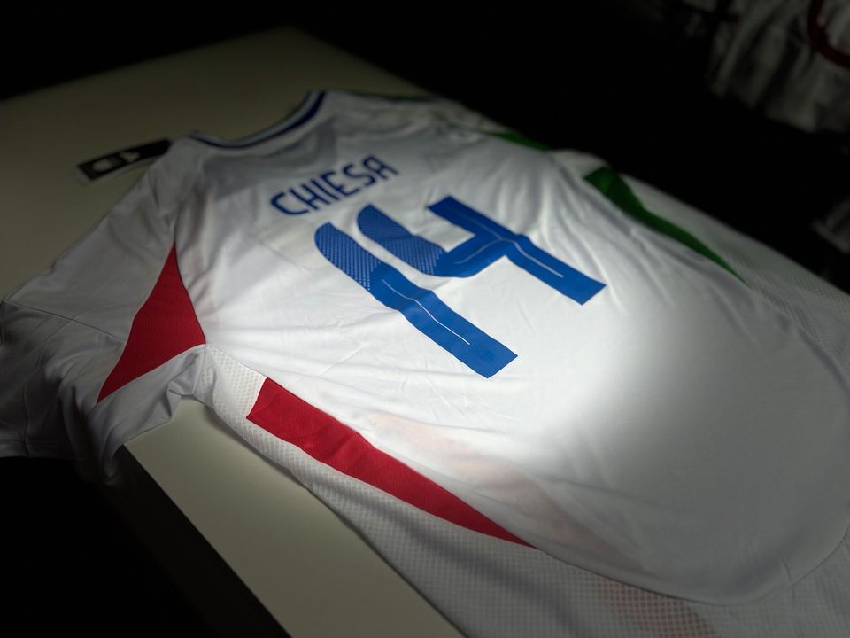 Italien Trikot Adidas EM 2024 Chiess in Leonberg