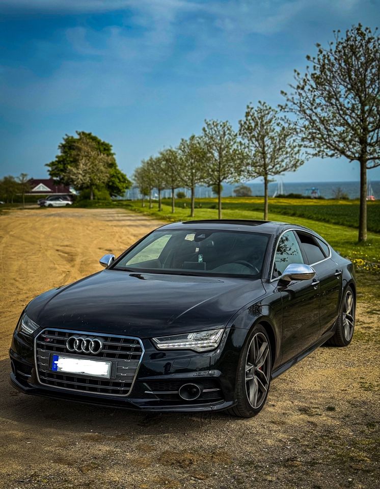 Audi S7 SPORTBACK 4.0 TFSI 20 Zoll Luftfahrwerk ACC Matrix Pano in Travenbrück