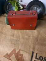 Orig.DDR Kassetten Box,Oldtimer, Trabant500,600, Wartburg, Lada Sachsen-Anhalt - Hettstedt Vorschau