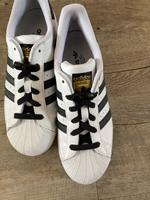 Sneaker /Superstars Niedersachsen - Hameln Vorschau