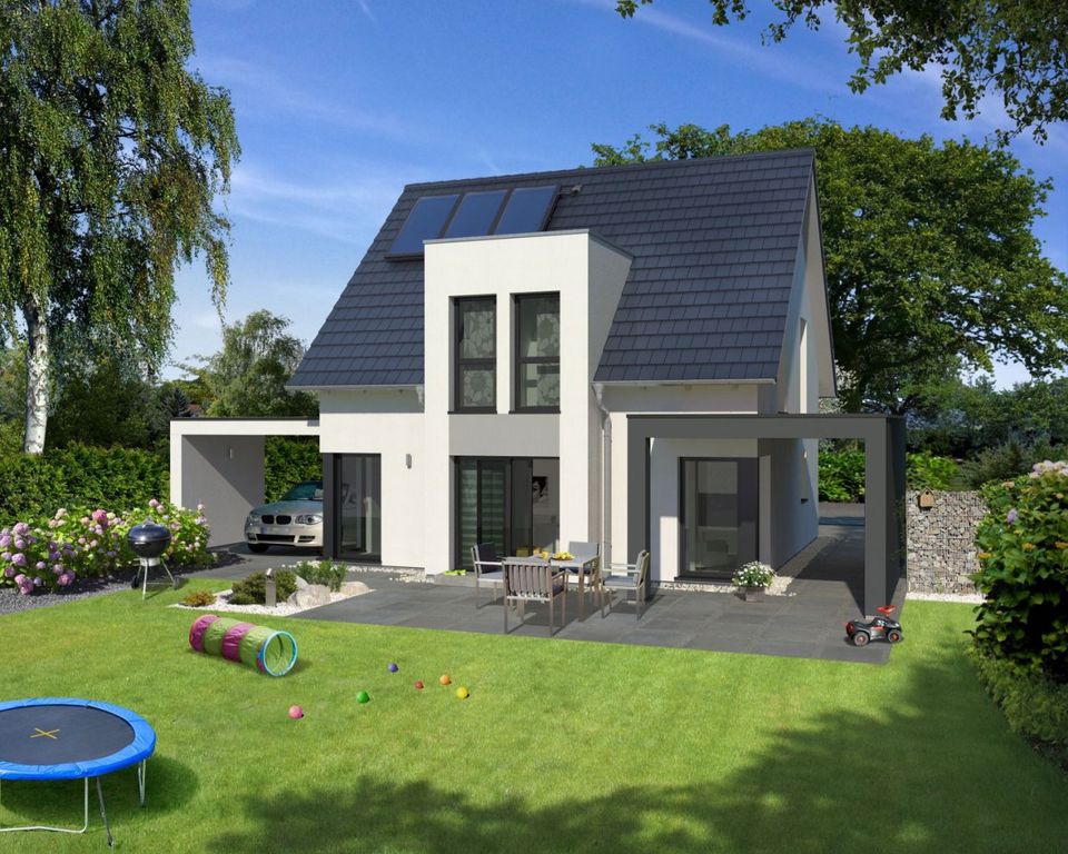 Energieeffizientes Einfamilienhaus mit Wärmepumpe, Photovoltaik und Batteriespeicher in Velden Mittelfr.