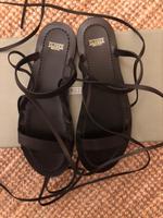 Closed Sandalen Leder schwarz Gr.38 Neu Niedersachsen - Rosengarten Vorschau