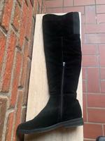 P.I.U.R.E. Damen Kniehohe  Stiefel  Gr 42 Mülheim - Köln Flittard Vorschau