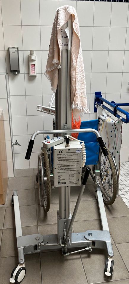 Heymer Hewo 160 elektrischer Patientenlifter in Idar-Oberstein