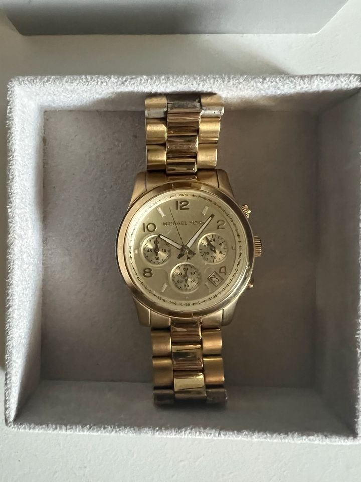 Michael Kors Damenuhr Chronograph in Gold in Hannover