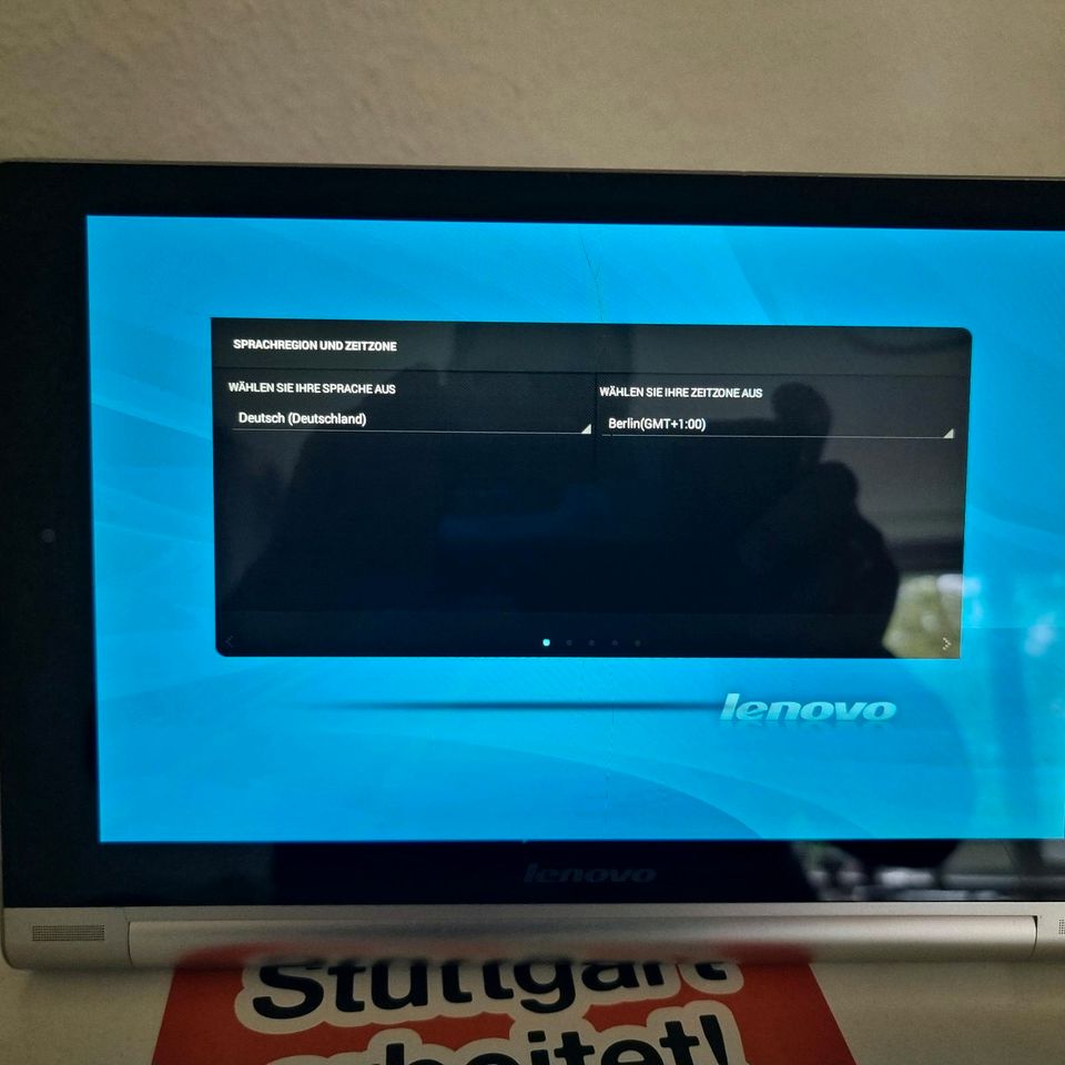 Lenovo Yoga 10 Tablet in Stuttgart