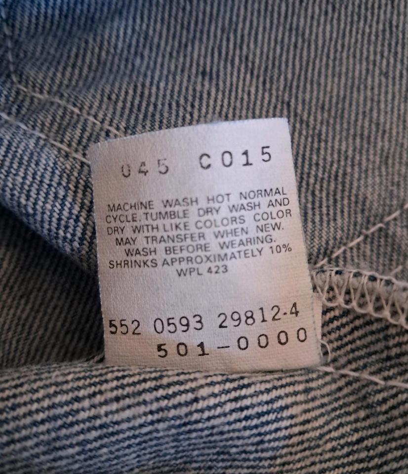 Levis 501 Shrink To Fit 29/34 Vintage Rarität Made in USA in Hamburg