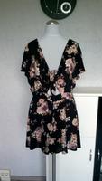 Jumpsuit Playsuit schwarz rosa Blumen Gr. 34 Atmosphere Friedrichshain-Kreuzberg - Friedrichshain Vorschau