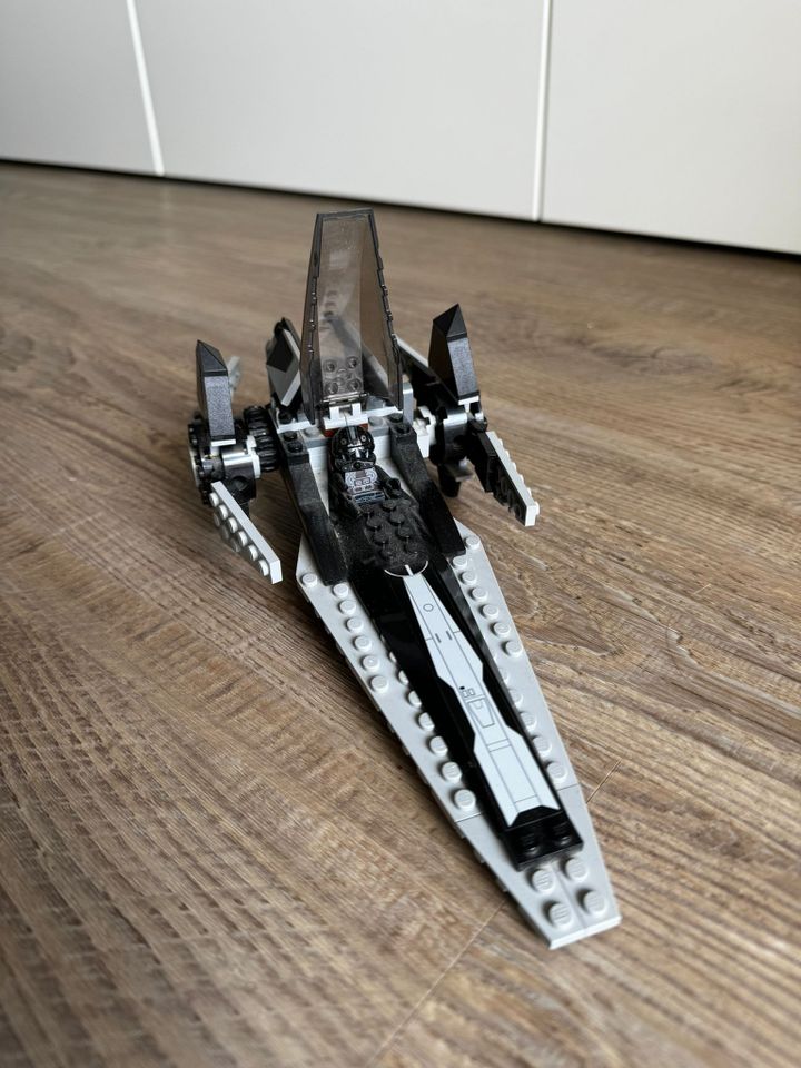 Lego Star Wars 7915 Imperial V-wing Starfighter in Teuchern