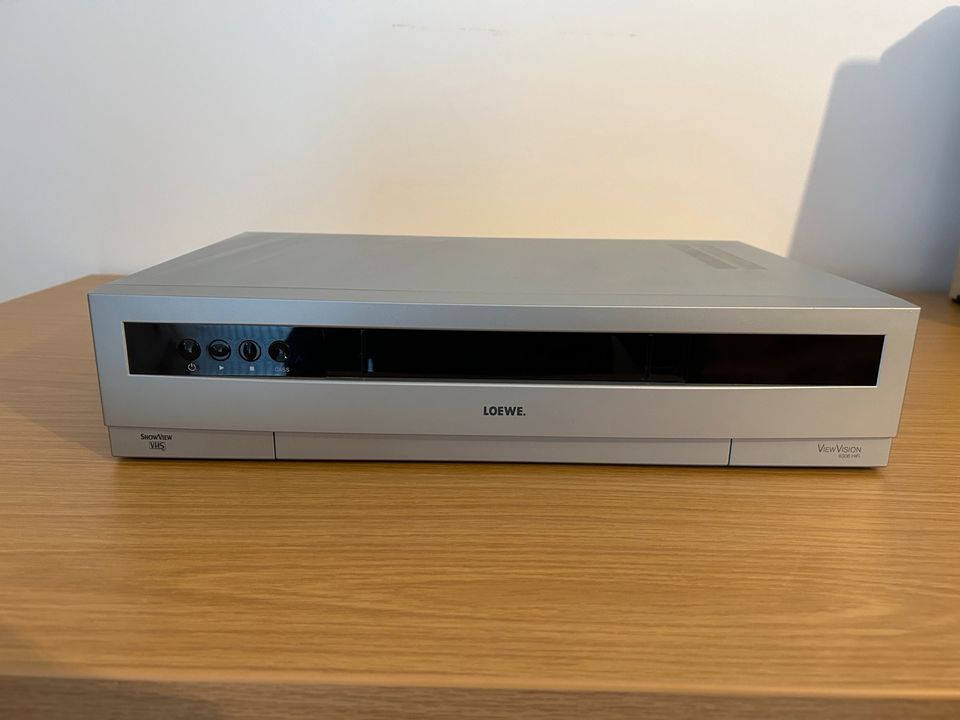 Loewe 6306 Videorecorder in silber Top Zustand! in Darmstadt
