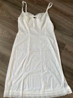 Damen Größe 44 Kleid  Unterwäsche Chamor Träger, Hemd, weiß Seide Nordrhein-Westfalen - Herten Vorschau