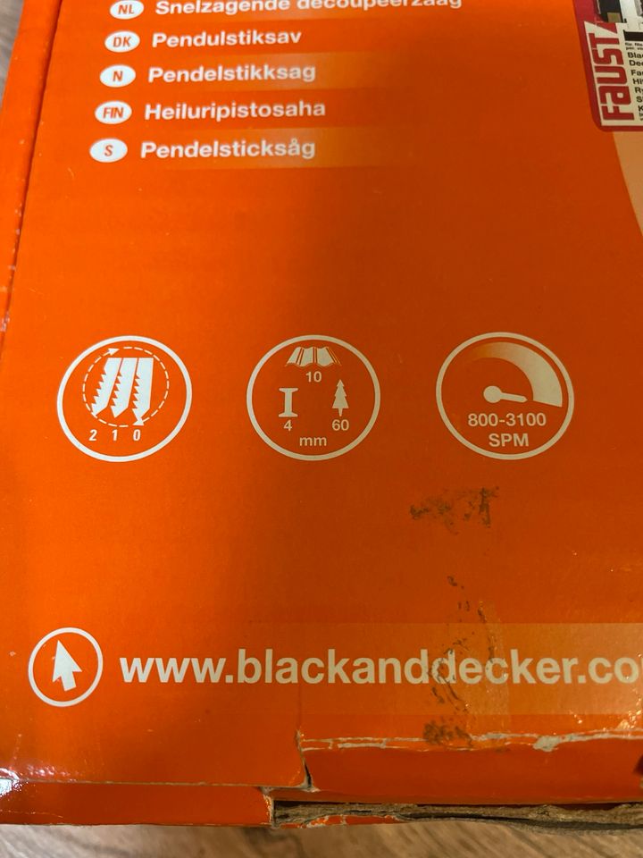 Black & Decker Pendelhub Stichsäge AST8XC 480W in Niederkassel