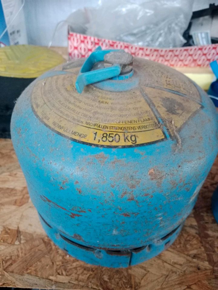 Flaschen,1.85 kg ,cv270 in Wilhelmshaven