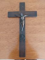 Altes Holzkreuz mit Korpus aus Metall Bayern - Amberg Vorschau