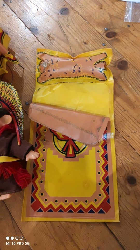 Indianer Set für Monchichi 20cm Kleidung,Tipi, Schlafsack in Rüdesheim am Rhein