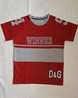 Gr. 140: rotes T-Shirt von D&G? Bayern - Feldkirchen-Westerham Vorschau