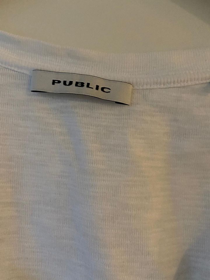 Public • Weißes Shirt mit Print in Kirchheim unter Teck