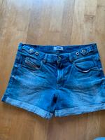Diesel Shorts Hotpants kurze Hose Jeans Bayern - Lenggries Vorschau