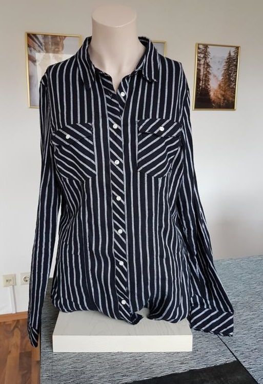 Bluse Hemd Tally Weijl Damenmode Gr. XS Tunika edel Tshirt in Brilon