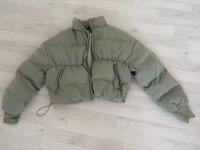 SHEIN Jacke crop Khaki grün neu gr S Berlin - Reinickendorf Vorschau