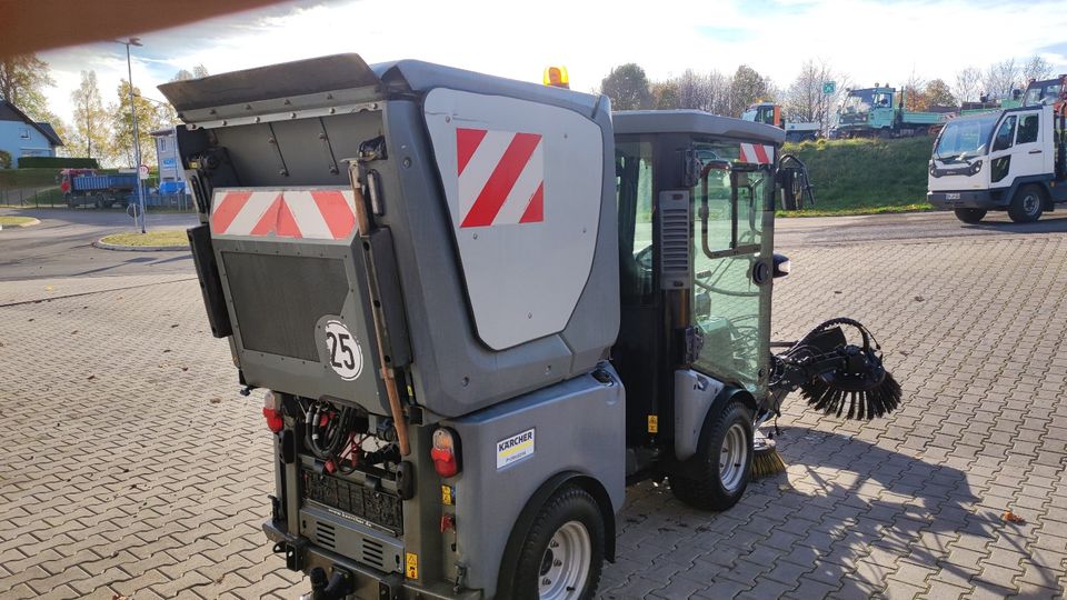 Kärcher MIC 42 4x4 Klima Kehrmaschine Citymaster Hako Carraro in Brotterode