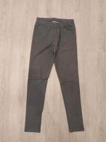 Neuw. YIGGA Legging grau 152 Hessen - Fulda Vorschau