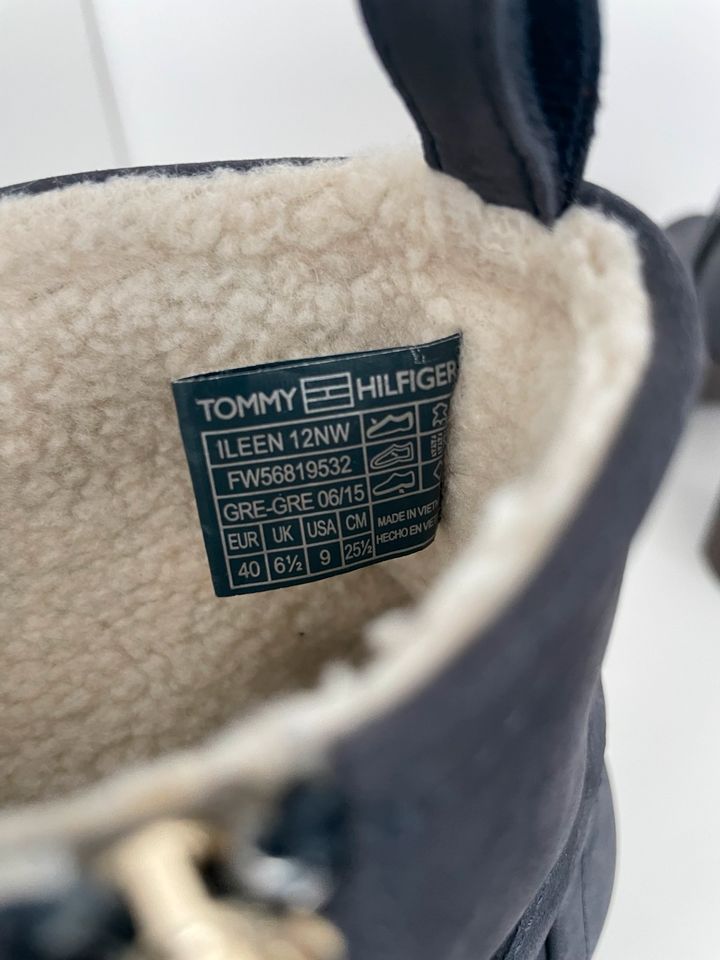 Tommy Hilfiger Winterstiefel Gr. 40 in Schöneiche bei Berlin