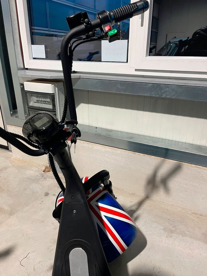 Scooter E-Roller Mofa 2-Siter Elektrisch NEU Union Jack in Königseggwald