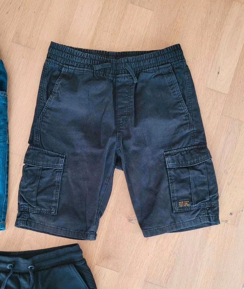 H&M 1. Hand Yigga Ernstings Shorts Hose Jeans Cargoshorts 140 in Reutlingen
