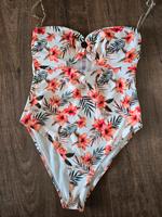 Badeanzug Damen Blumenprint ohne Träger NEU! Hessen - Hattersheim am Main Vorschau