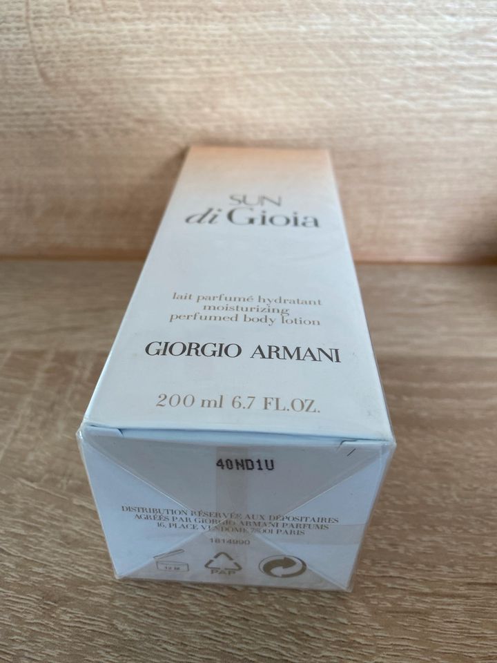 Giorgio Armani SUN di Gioia Perfumed Body Lotion 200ml in Hemdingen