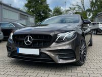 W213 AMG Grill schwarz s213 c238 Kühlergrill Mercedes Nordrhein-Westfalen - Dinslaken Vorschau