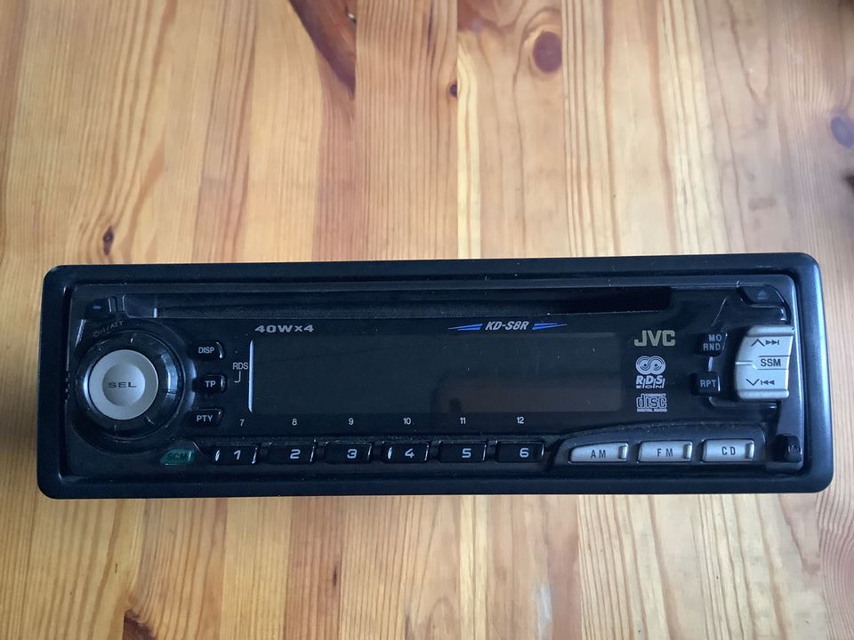 Autoradio JVC KD-S8R CD RECEIVER 4x40 Watt BEDIENTEIL ABNEHMBAR in Delmenhorst