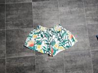 chice kurze Marken Hose Vila Shorts Strand Palmen Gr XS 32 34 164 Bayern - Zapfendorf Vorschau