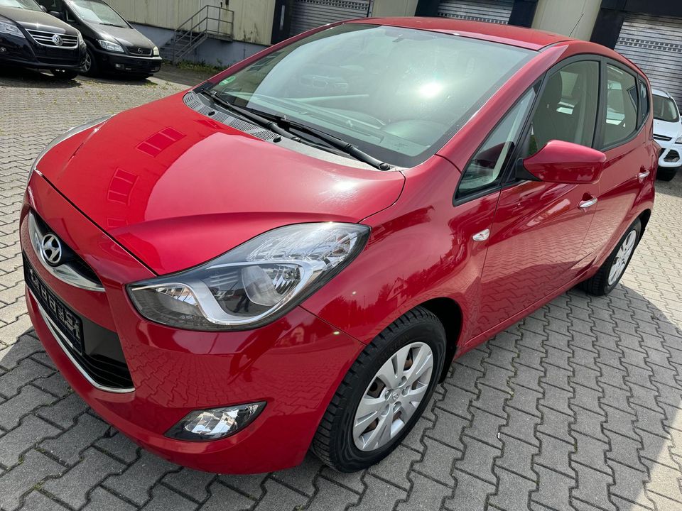 Hyundai iX20 Trend Automatik Scheckheft in Schwabach