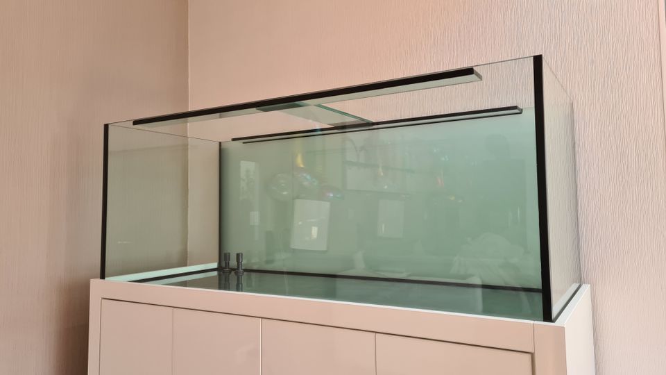 Aquarienkombination 150x60x60/142cm / Glasstärke 12mm in Merzenich