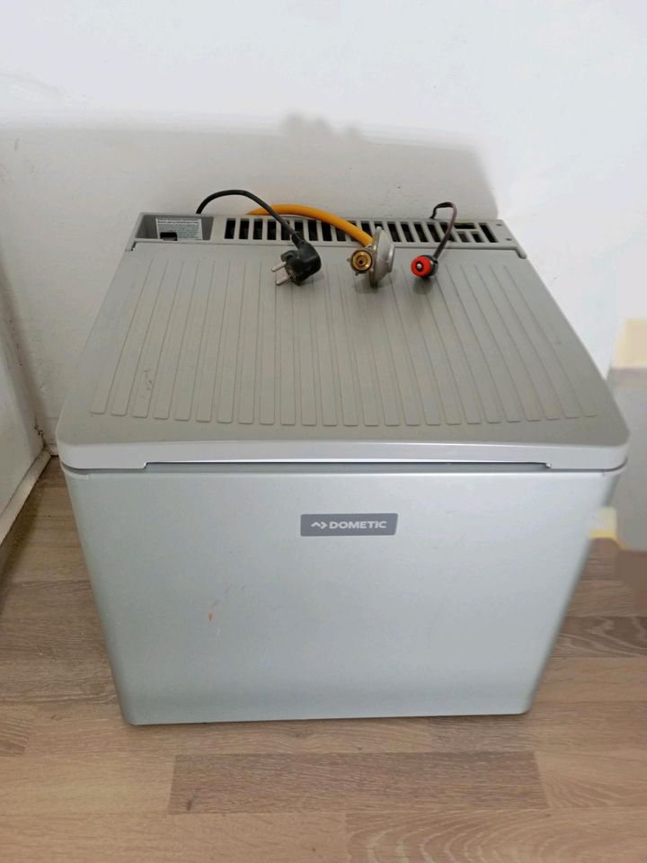 *Vermietung* lautloser Mini-Kühlschrank Kühlbox Gas Camping in Herford