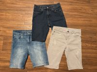 3 x kurze Jeans Hosen Shorts Gr. 152 H&M Bonn - Beuel Vorschau