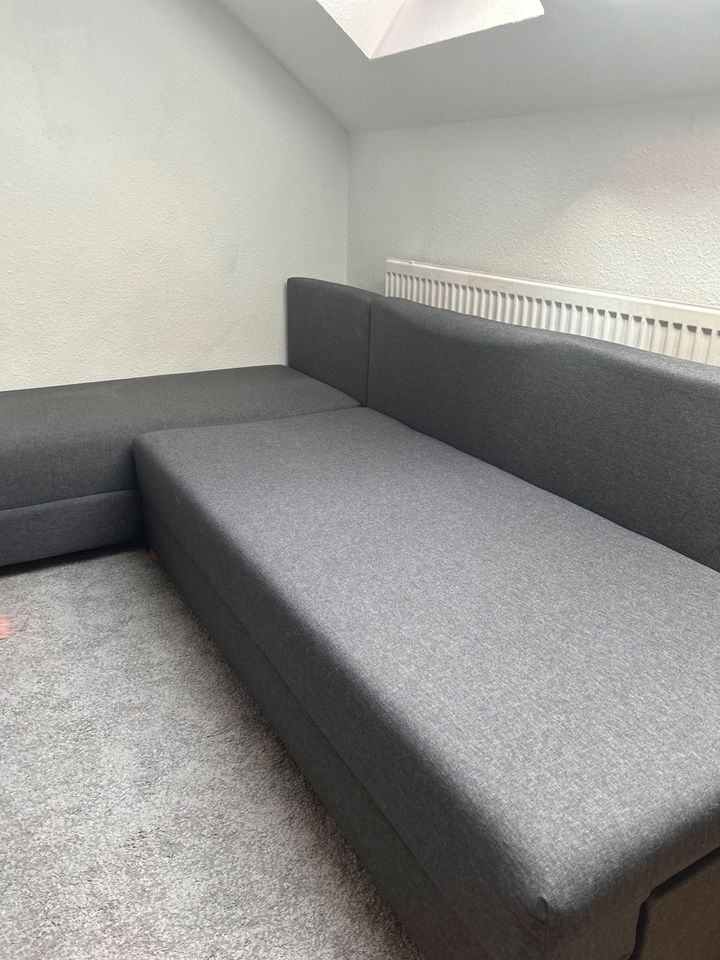 Couch Grau in Marburg