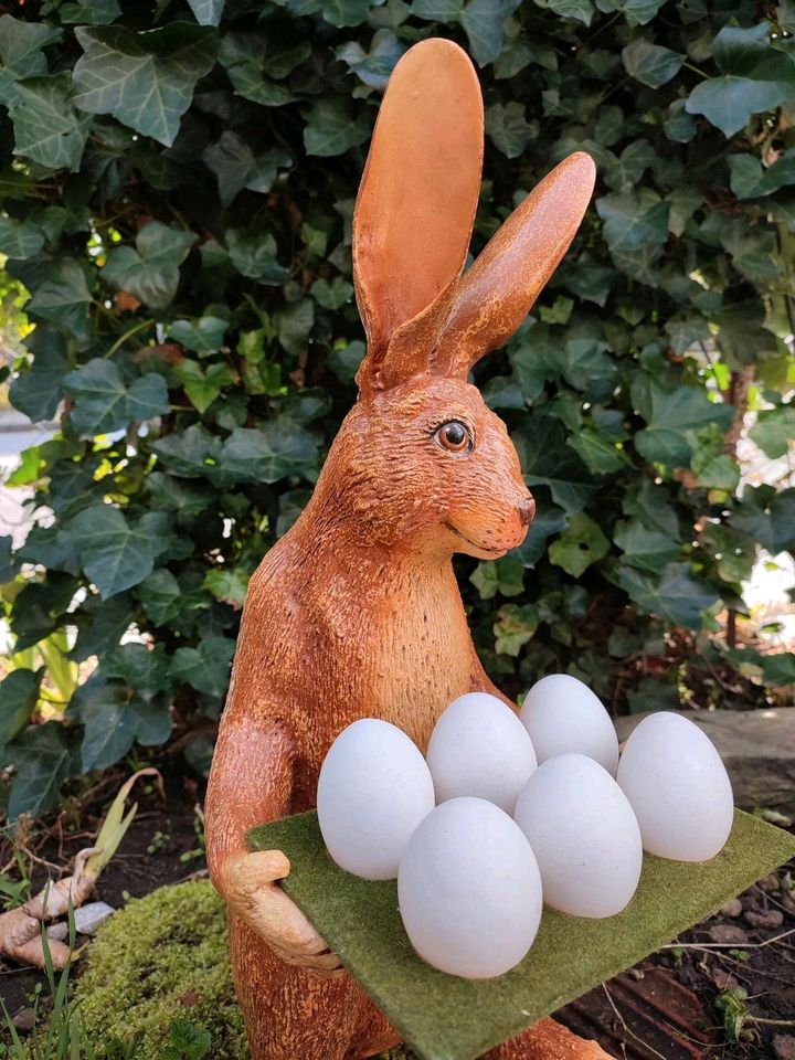 Großer Osterhase Oster Dekoration Display Hase in Groß-Gerau