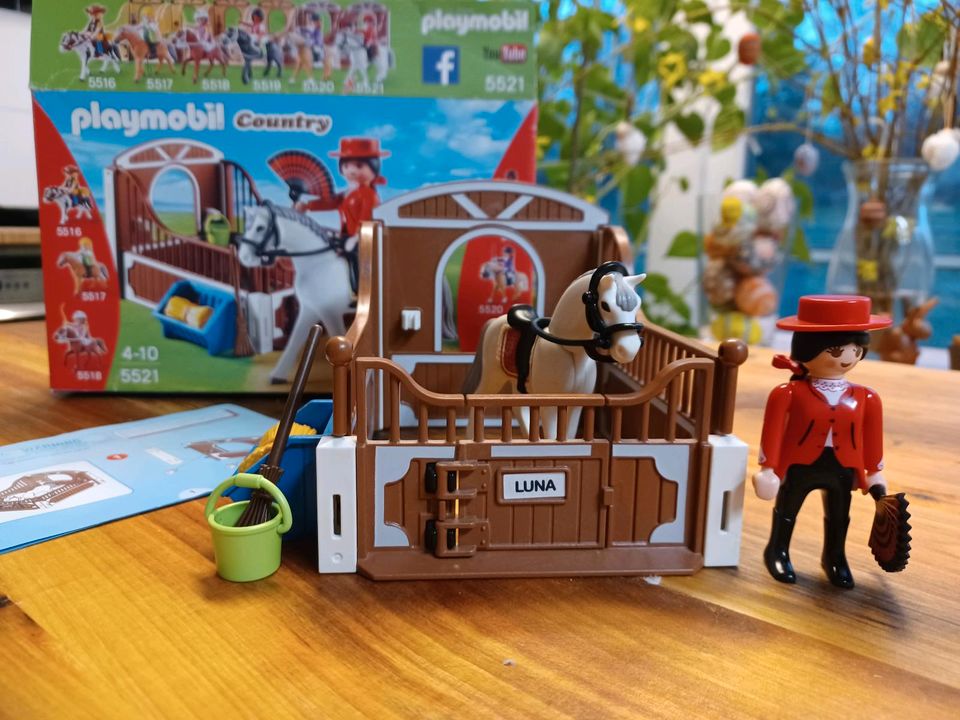 Reiterin+Pferd und Box Playmobil country Nr. 5521 in Dresden