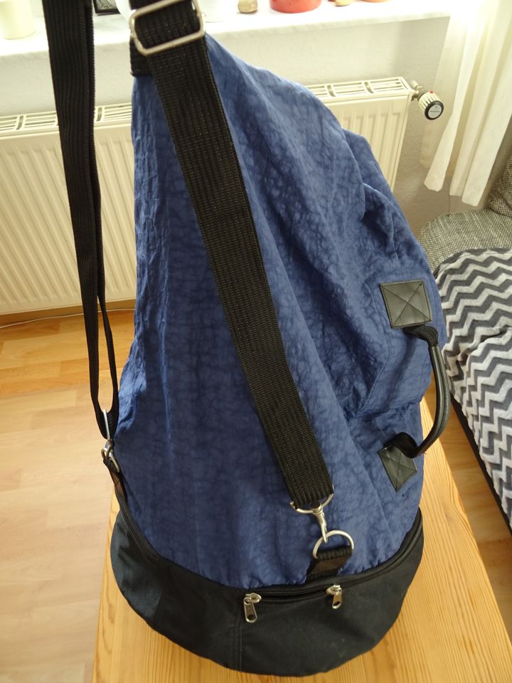 gr. Seesack, Rucksack, Sporttasche von TREK TEAM (blau) in Dresden