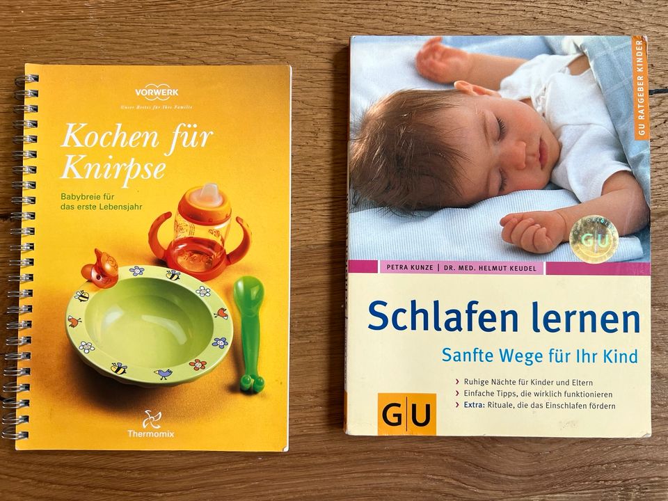 2 Bücher Baby zu verschenken in Bergisch Gladbach